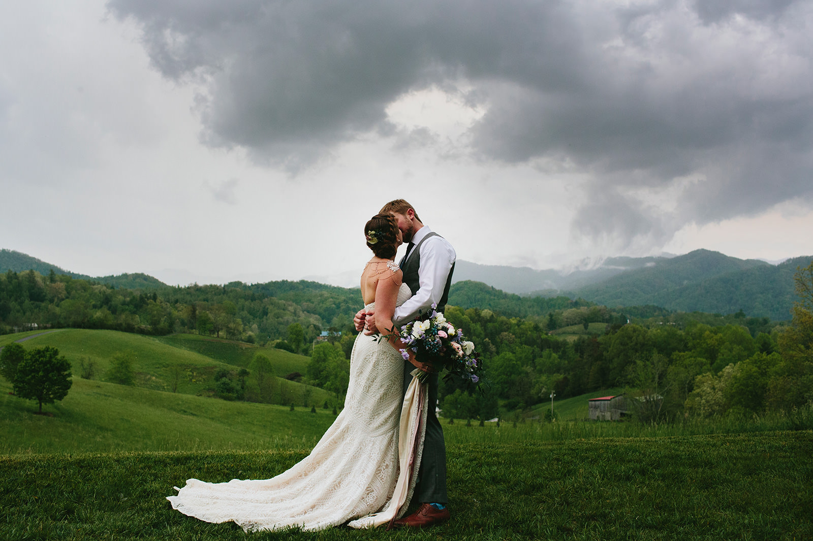 rainy asheville wedding